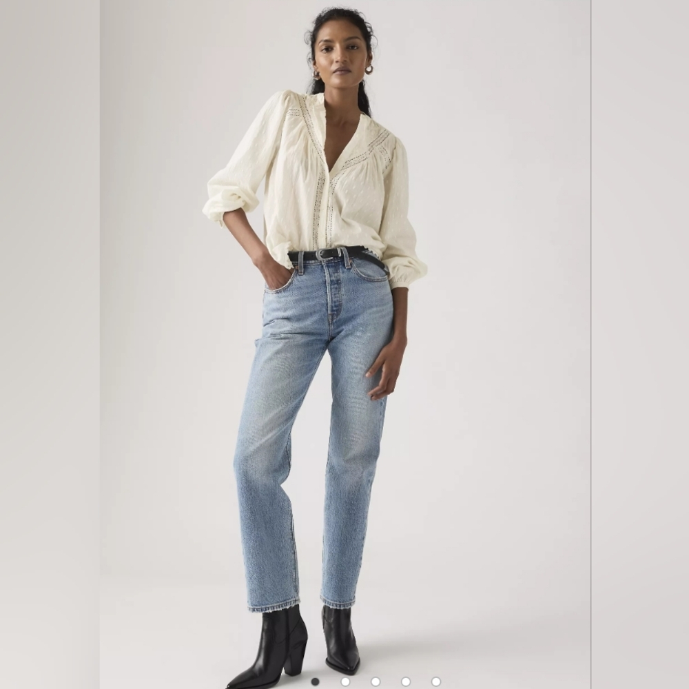 Levi's 501 Original Fit Medium Wash Jean Size 27x30